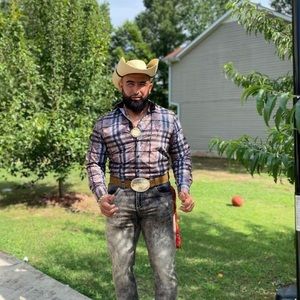 Meet your Posher, Remigio